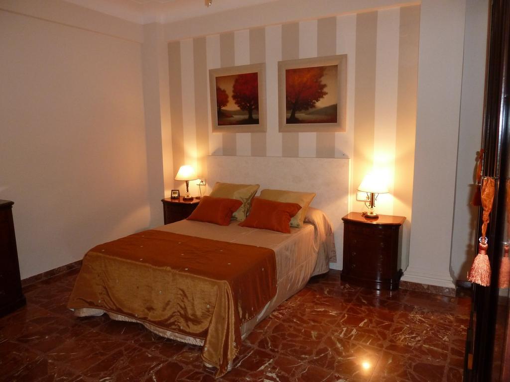 Eduardo Lucena 5, Mezquita Apartment Cordoba Luaran gambar