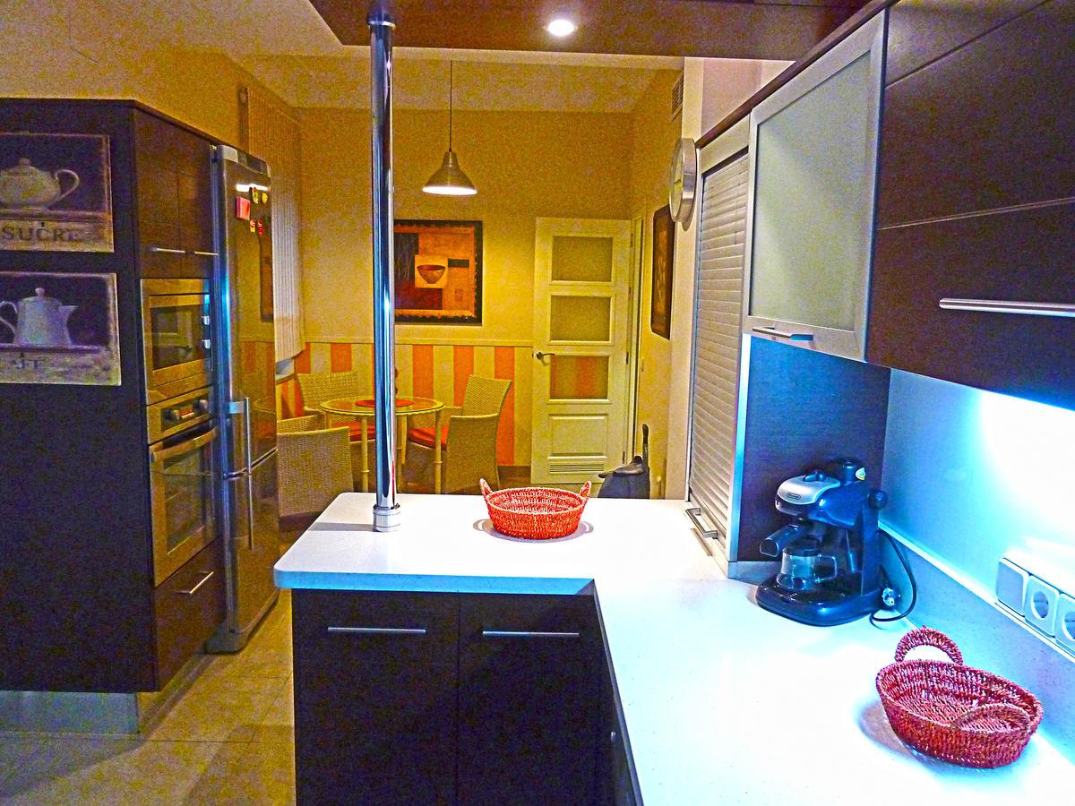 Eduardo Lucena 5, Mezquita Apartment Cordoba Luaran gambar