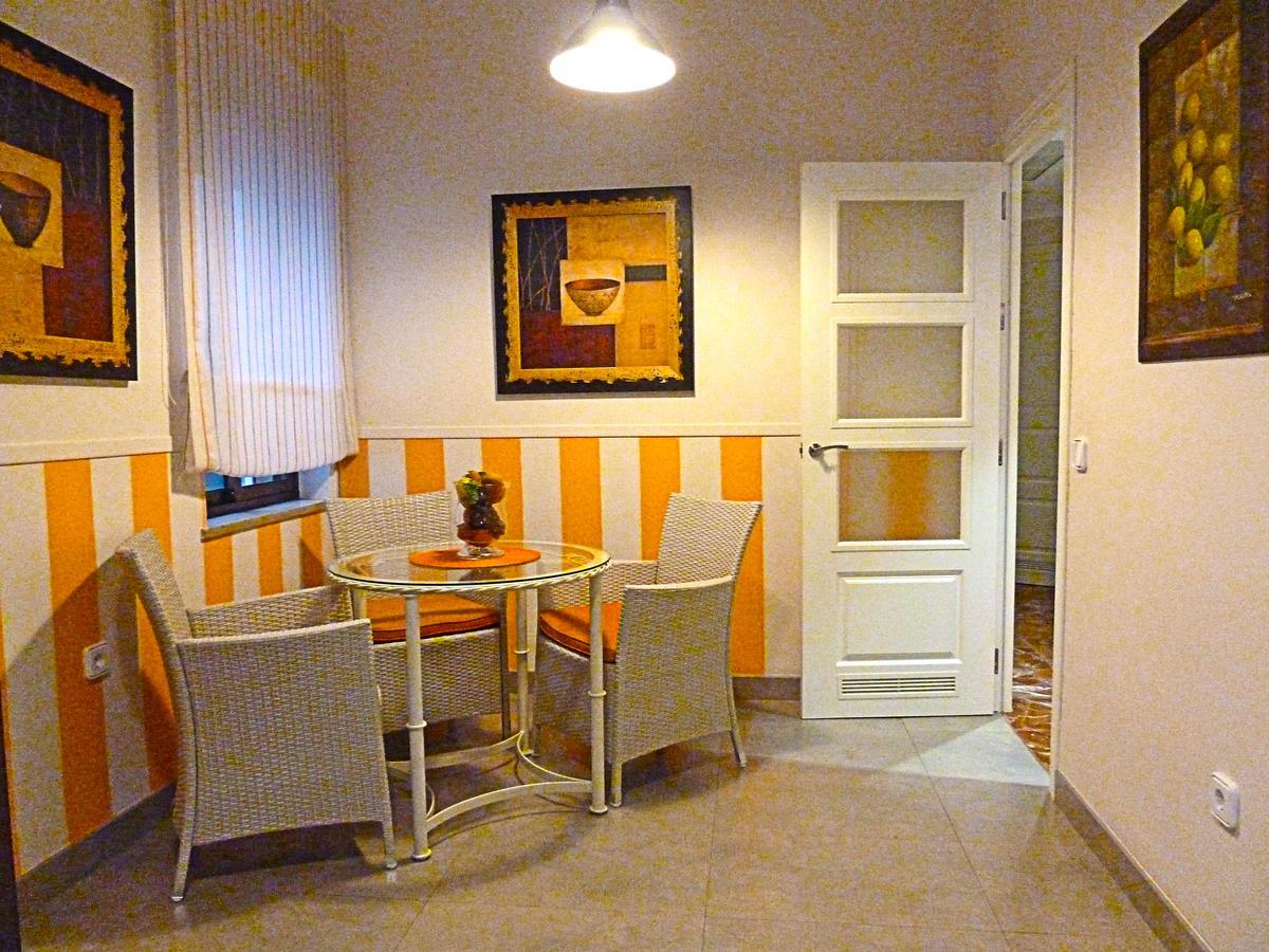 Eduardo Lucena 5, Mezquita Apartment Cordoba Luaran gambar